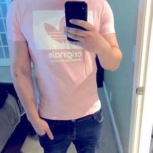 Adidas T-shirt size medium